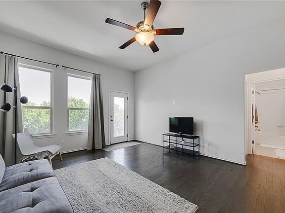 4th image of 2105 Town Centre Dr Unit 24