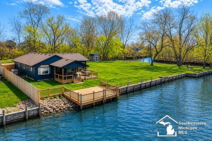 1st image of 35342 Lake Dr