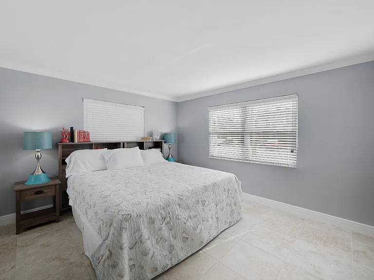 1236 Beach Rd #2 — Photo 6