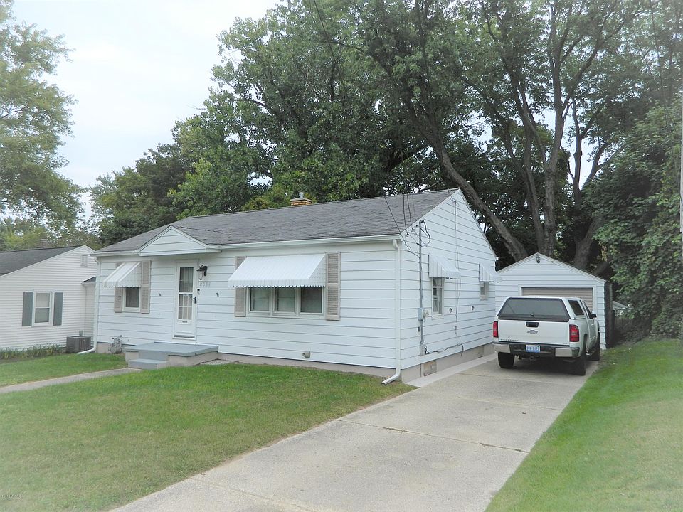 1st image of 2054 Dawson Ave NE