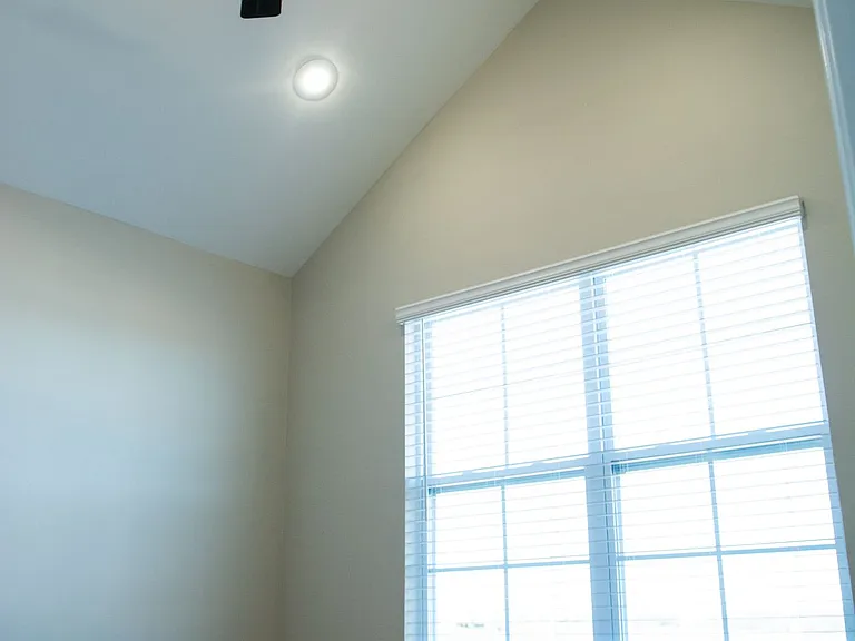 440 Blue Springs St — Photo 17