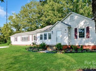 541 Perry Rd, Troutman, NC 28166