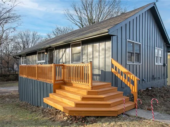 400 N Main Ter, Harrisonville, MO 64701