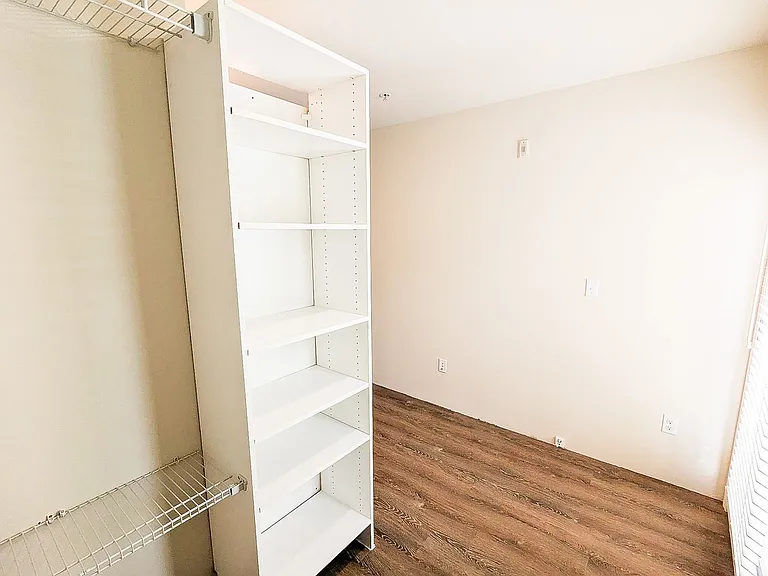 Vision 5 Apartments — Photo 53