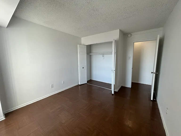 Brent Place — Photo 15