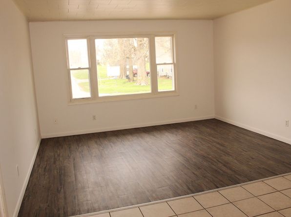 200 Commercial St APT B8