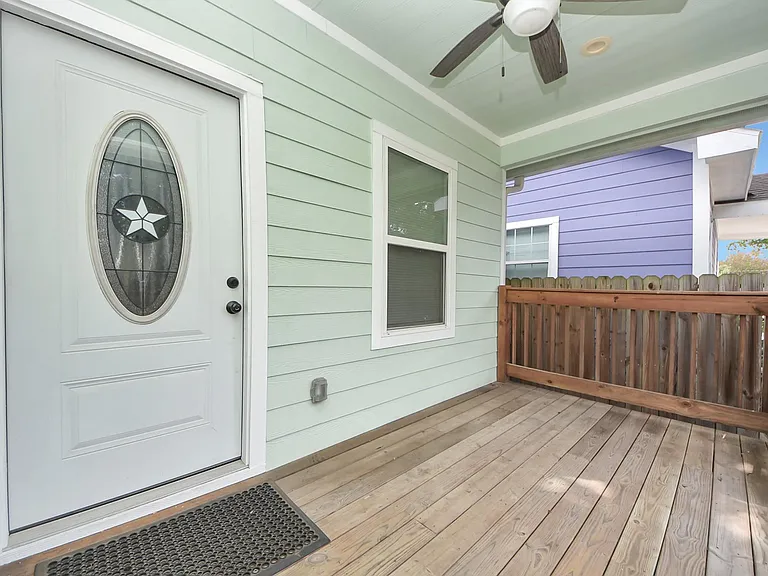 3703 Lila St — Photo 4