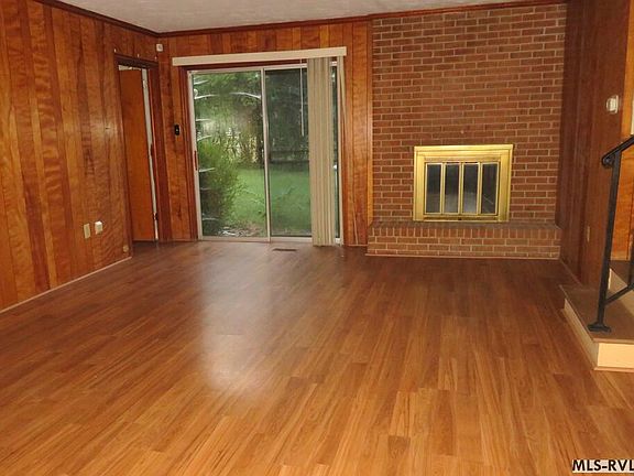 2nd image of 111 Woodland Rd