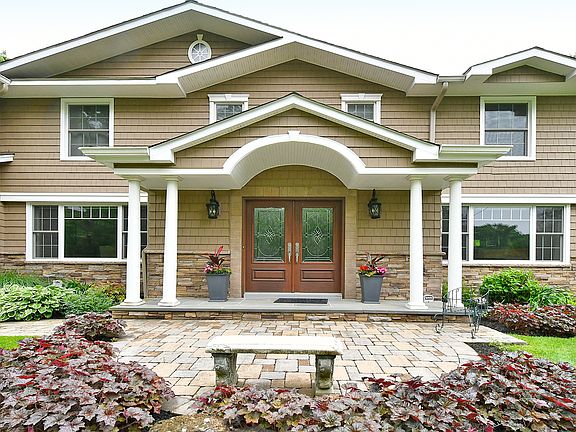 2nd image of 42 Arbor Ln