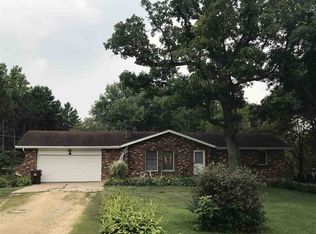 2250 Woodland Ct, Freeport, IL 61032