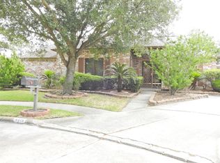 6819 Las Brisas Dr, Houston, TX 77083
