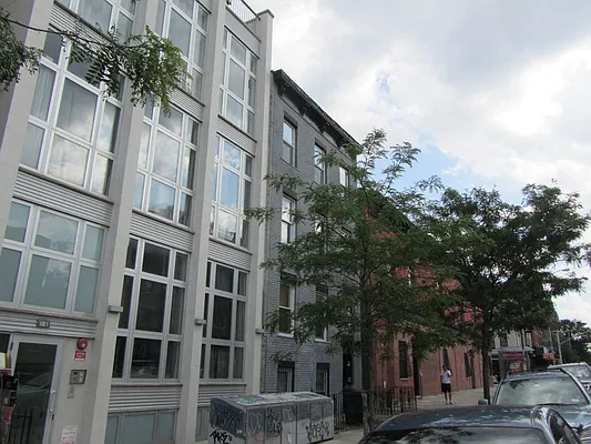 Rented by Douglas Elliman | media 8