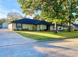 1912 Nancy Lea Dr, Bonham, TX 75418