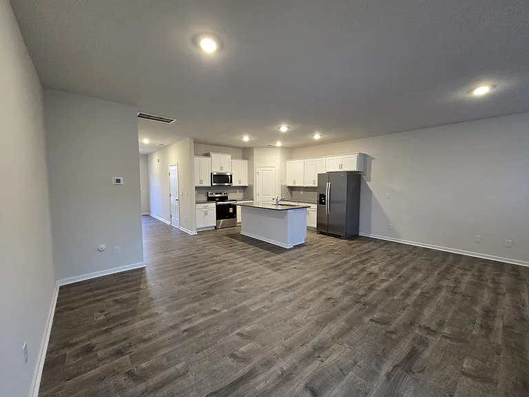 1677 Hallview Ct — Photo 20