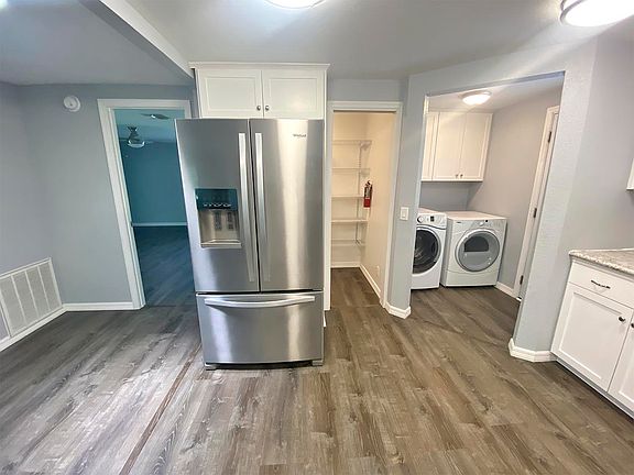 5th image of 2030 Troon St #474