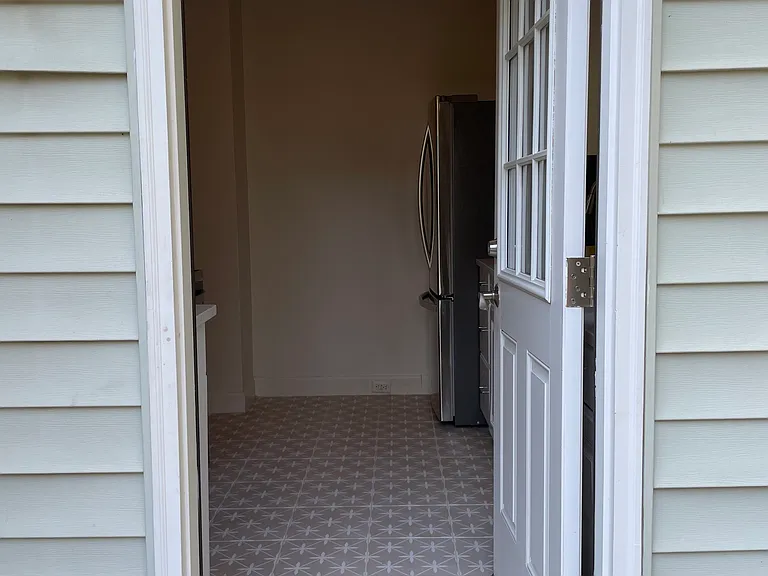 2319 English Village Ln — Photo 15