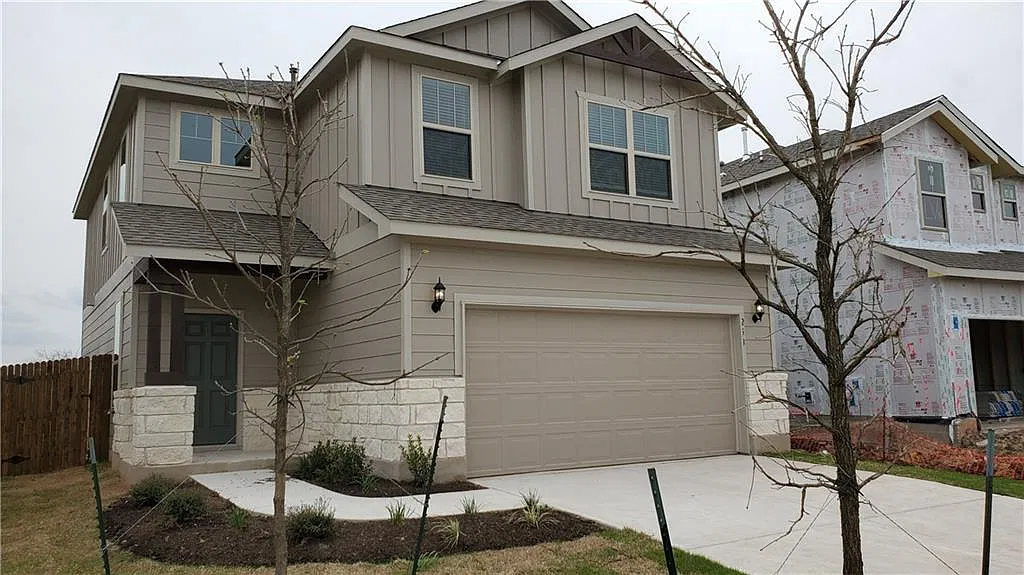 3 bed, 2.5 bath, 1966 sqft, $2,200 — Photo 1