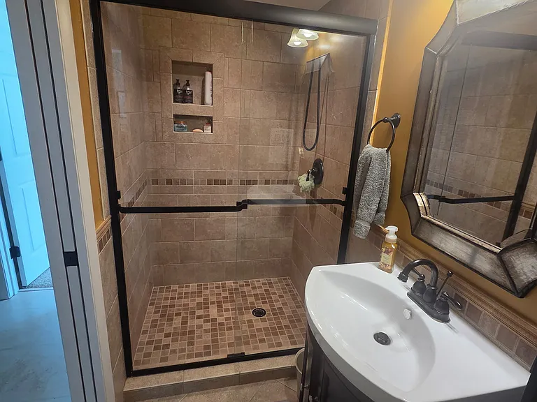 10100 Lake Shore Dr — Photo 7