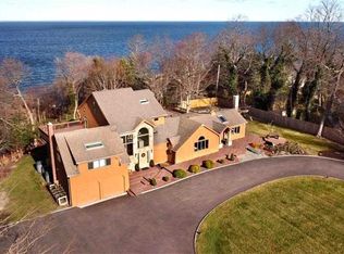 62 Valentine Rd, Shoreham, NY 11786