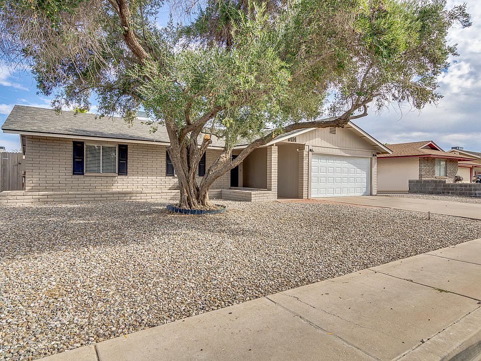 1st image of 2414 E Javelina Ave