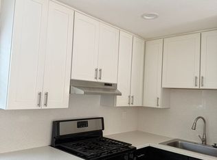 980 W Bishop St #10, Santa Ana, CA 92703