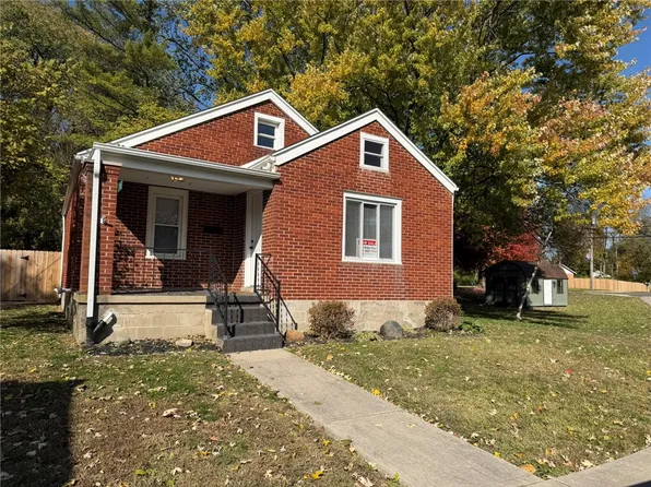 12 Harshman St, Brookville, OH 45309