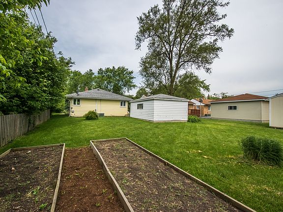 5th image of 333 N Ash Ave