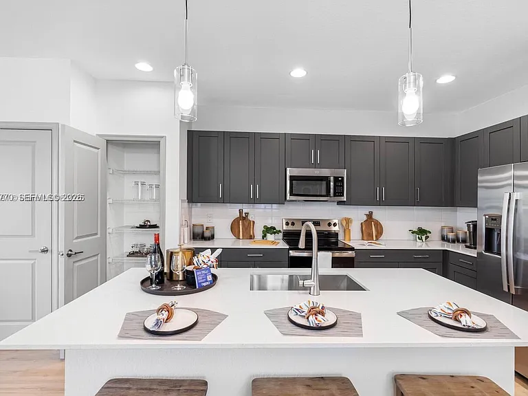 13138 Valletta Way #32-186 — Photo 9