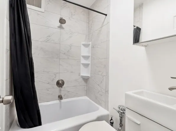 453 West 22nd Street image 7 of 7