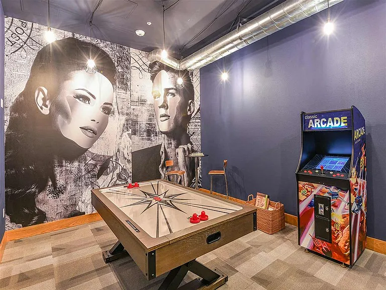Indoor Arcade & Lounge