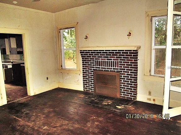 2nd image of 1227 Oakhill St