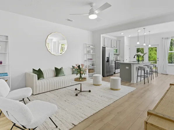 HARMON Foxbank by Crescent Communities