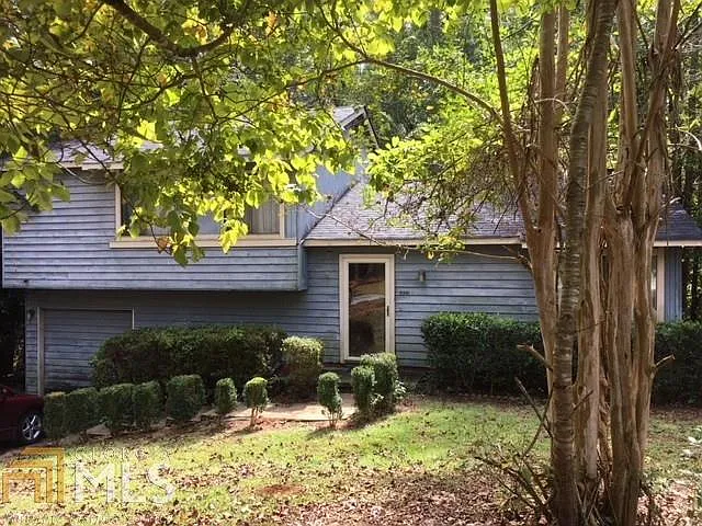 8991 Bentwood Ln photo 1