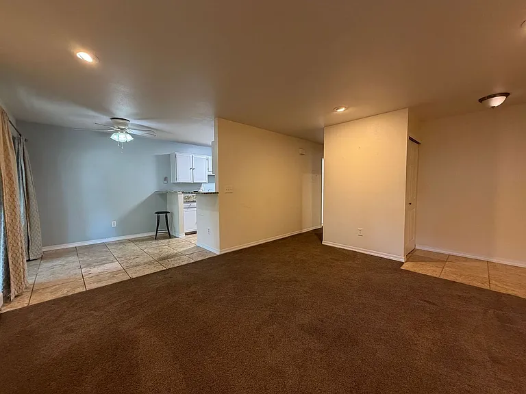 1114 Centaur Cir #A — Photo 3