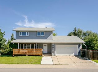 17716 84th Ave NW, Edmonton, AB T5T 0N4