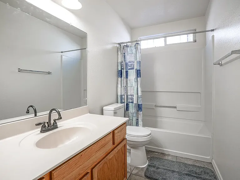 723 Seaborn Dr SW — Photo 29