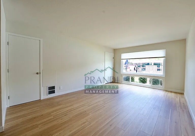 1032 Los Gamos Rd #D — Photo 3
