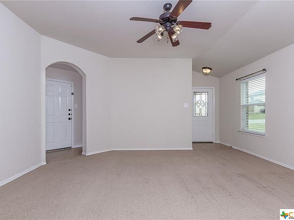 3rd image of 409 Sandra Sue Dr