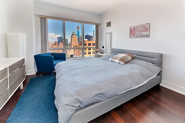 Rented by Brown Harris Stevens | media 20