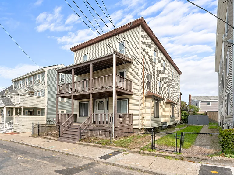 50 Moore St #2R — Photo 31