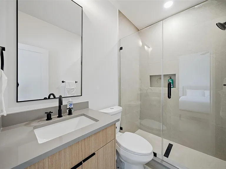 5509 Hershe St — Photo 7