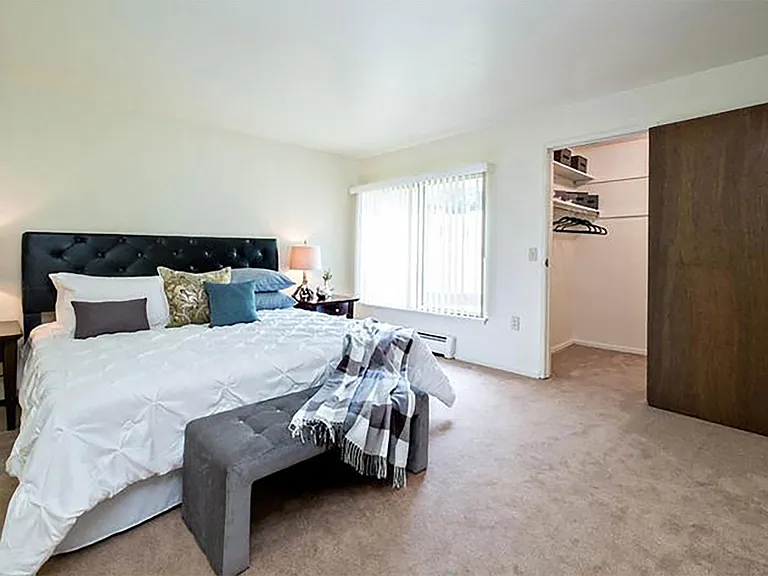 611 Regency Way — Photo 17