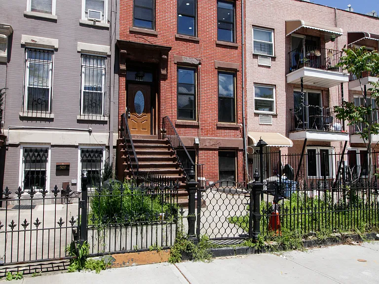 509 Van Buren St #4R — Photo 7