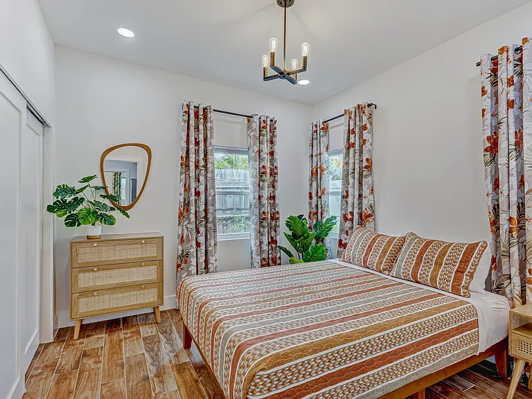 721 Franklin Rd — Photo 16