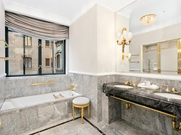 2 East 55th Street 1116 image 3 of 13