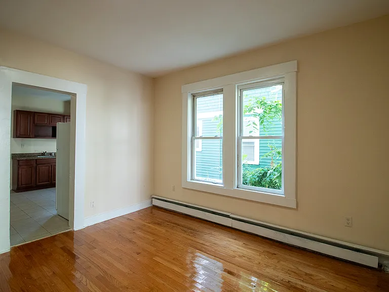 373-1A Blatchley Ave #1B — Photo 1