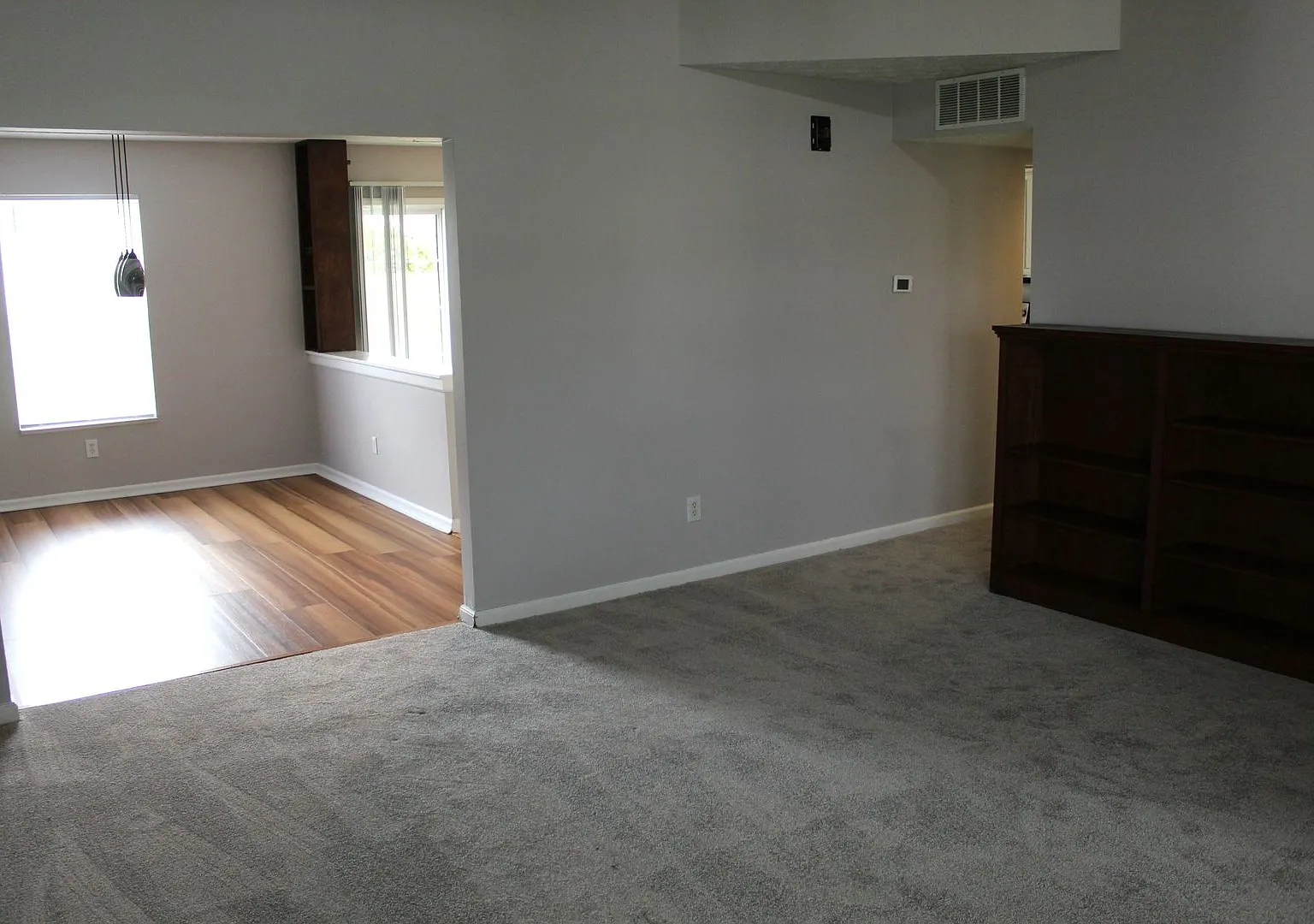 Wonderful 3 BR Home in a Popular Avon Community! — Photo 3