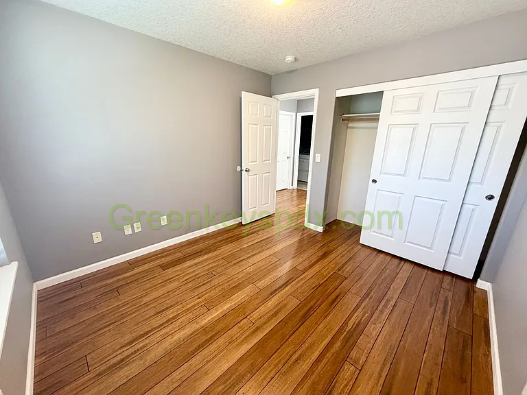936 SE Elina Ave — Photo 11