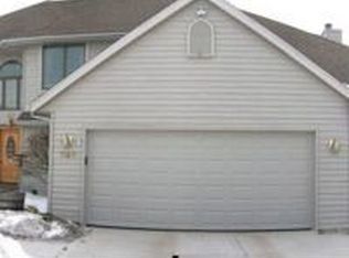 706 Princeton Ct, Janesville, WI 53546