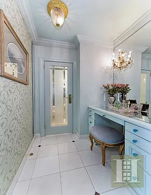 Sold by Halstead Real Estate | media 18